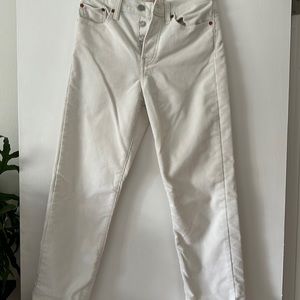 Levi’s wedgie 27 cream cords